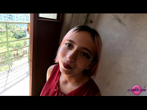 ❤️ Sha'awar ɗalibi yana tsotsar Baƙo a Waje - Cum A Fuskarsa ❤❌ Batsa na Rasha ❤